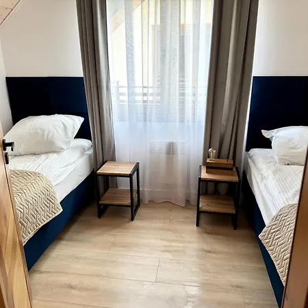 Yellow Hill Jastrzębia Góra