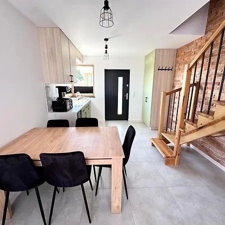 Yellow Hill Jastrzębia Góra